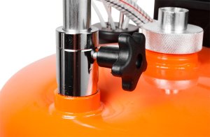 Neo Mobilna zlewarko-wysysarka do oleju pneumatyczna ze zbiornikiem kontrolnym 8