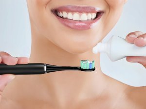 Szczoteczka Alpha SZCZOTECZKA SONICZNA DO ZĘBÓW ETUI 5 TRYBÓW 6 KOŃCÓWEK INDUKCJA ALPHA 4