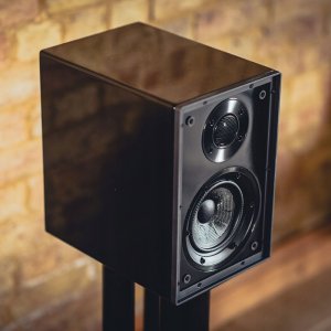 Kolumna Cyrus CYRUS ONE LINEAR BLACK 10