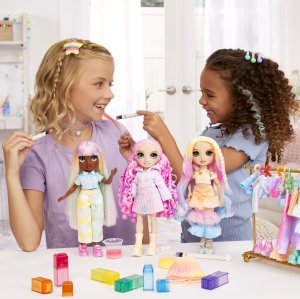 MGA Rainbow High WaterColor & Create Theme - Zielone oczy 9