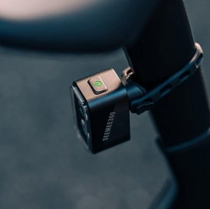 MAGICSHINE Lampka tylna SEEMEE 300, 300 lumenów 10