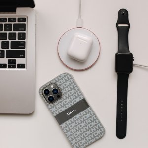 DKNY DKNY DKHCP16SPRTHSLK iPhone 16 6.1"       czarny/black hardcase Texture Pattern Tonal Stripe 12