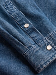 Ombre Koszula męska jeansowa na zatrzaski z kieszonkami - niebieska V2 OM-SHDS-0115 XXL 6