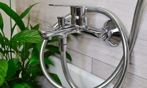 Bateria prysznicowa Sotbe SOTBE LARK  gładki wąż prysznicowy  PCV 150 cm. Kolor chrom 6