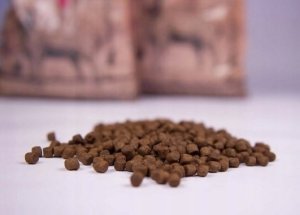 Wiejska Zagroda Jagnięcina ze szpinakiem S 20 kg 2