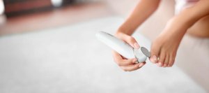 Depilator Philips Philips BRE770/92, White, 32 tweezers, Ceramic, Abdomen, Armpit, Back thigh, Bikini, Buttocks, Chest, Decolletage, Front thigh, Head, Inner upper..., Armpit, Epilation, Exfoliation, Precision, Shaving, Smoothing pedicure roller, 70400 RP 5