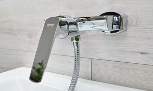 Bateria prysznicowa Sotbe SOTBE TOGA  bateria prysznicowa + DRĄŻEK prysznicowy 80cm 6