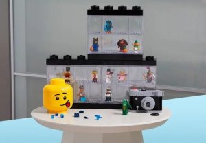 LEGO 4065 - LEGO - Czerwona witryna na osiem minifigurek 2