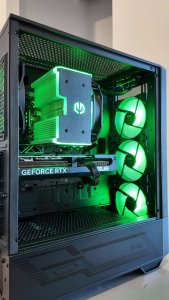 Komputer FOXKOMPUTER FGaMe_RYZEN 7 7700 AM5_32GB DDR5_RTX 4070 _ TB SSD 10