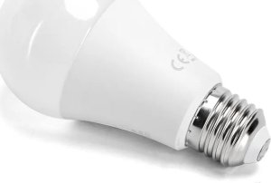 Aigostar  Żarówka LED A60 E27 8W RGB LED A60 E27 8W RGB 2