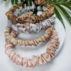 Yeye Satynowa opaska do włosów marszczonaYeye Ecru 2