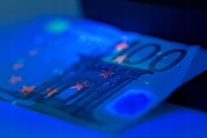 Latarka Trizand Latarka 2w1 XPE UV Trizand 24311 7