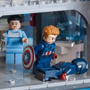 LEGO Marvel Wieża Avengersów (76269) 4