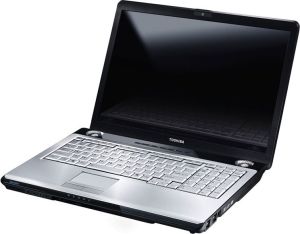 Laptop Toshiba Satellite P200-1B8 Satellite P200-1B8 T2330 250 2048 VHP 17" PSPB3E-03F01QPL 3