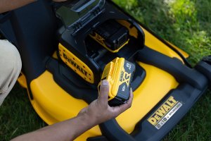 Kosiarka akumulatorowa Dewalt DEWALT KOSIARKA 2x18V DCMWP134N 53cm 11