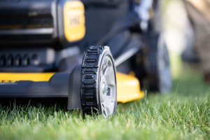 Kosiarka akumulatorowa Dewalt DEWALT KOSIARKA 2x18V DCMWP134N 53cm 13