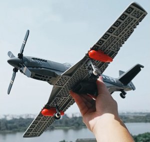 Jokomisiada Klocki techniczne samolot bojowy P-51 Fighter 258 ele ZA4624 3