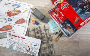 Airfix Airfix Starter Set - RNLI Shannon Class Lifeboat 9