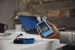 Dysk zewnętrzny SSD Kingston IronKey Vault Privacy 80 7.68TB Niebieski (IKVP80ES/7680G) 8