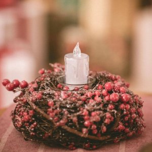 Christmas Gifts ŚWIECA DEKORACYJNA 5x11CM ZDOBIONA LED 7