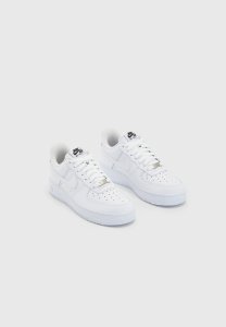 Nike Nike Air Force 1 07 DX5883-100 białe 38 4