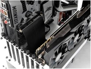 Thermaltake PCIe x16, 0.2m, Czarny (AC-053-CN1OTN-C1) 4