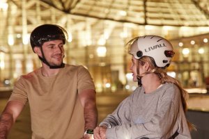 Livall Kask Miejski Livall L23 z Szybką Czujnikiem Upadku SOS i LED (L23-M-WHT) 10