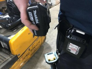 StealthMounts Uchwyty do baterii akumulatorów MAKITA 18V zestaw 6 sztuk StealthMounts 7