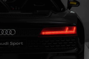 1PUNKT Pojazd Audi Spyder R8 LIFT Czarny 24