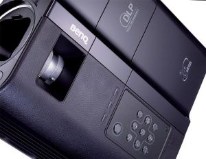Projektor BenQ MP723 2