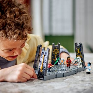 LEGO Star Wars Pojedynek Ahsoki Tano na Peridei (75385) 7