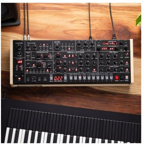 Sequential Sequential Trigon 6 Desktop - Syntezator analogowy polifoniczny 9