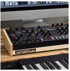 Sequential Sequential Trigon 6 Desktop - Syntezator analogowy polifoniczny 10