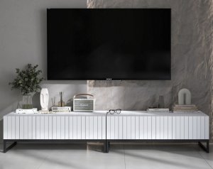 Meble Lindner Meble Lindner Szafka RTV Glamour Komoda RTV Meble Lindner Stolik Biały Mat Ryflowane Fronty 220 cm Czarna Rama Loft 3