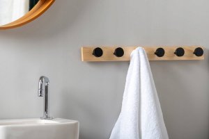 Present Time Wieszak na ubrania na ścianę KNOBS, 60 cm 3