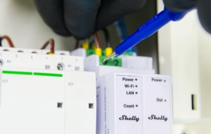 Shelly 1/3-kierunkowy miernik zużycia energii elektrycznej Pro 3EM-3CT63 WIFI 6