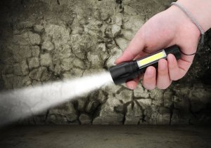 Latarka VERGIONIC LATARKA TAKTYCZNA LED ZOOM REFLEKTOR COB AKUMULATOROWA USB 11