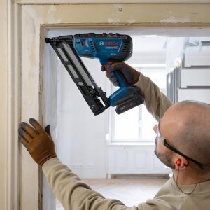 Zszywacz Bosch Bosch cordless wood nailer GNH 18V-64 MD Professional solo, 18Volt (blue/black, without battery and charger, in L-BOXX) 6