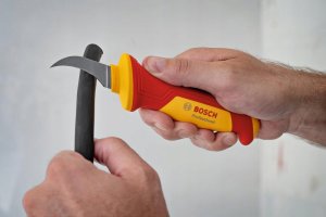 Zestaw narzędzi Bosch Bosch VDE tool set mixed, 7-piece (red/yellow, side cutters, needle-nose pliers, 4 screwdrivers, stripping knife) 4