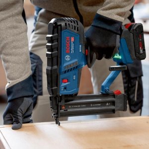 Zszywacz Bosch Bosch cordless wood nailer GNH 18V-50 M Professional solo, 18Volt (blue/black, without battery and charger) 4