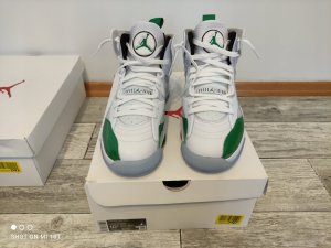 Jordan  Jordan Jumpman Two Trey DO1925-130 białe 44,5 3