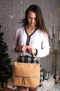 CorkVillage Torebka damska duża listonoszka shopperka z korka naturalnego wegańska CorkVillage CV07 3