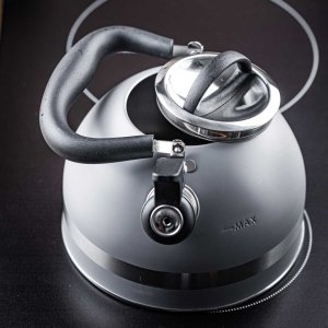 KingHoff CZAJNIK 1,8L Z GWIZDKIEM KINGHOFF KH-1851 SZARY 10