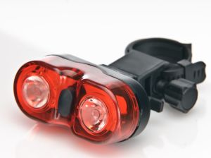 MacTronic Lampa rowerowa tylna bateryjna (2x AAA), 18 lm, WALL'E (L-BPM-2SL) 3