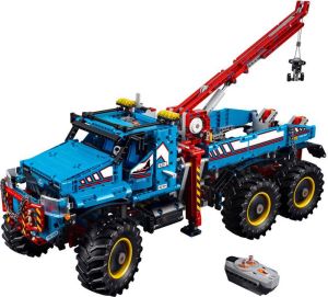 LEGO Technic Terenowy holownik 6x6 (42070) 3