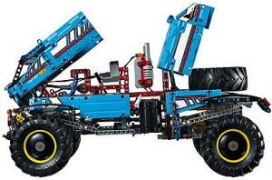 LEGO Technic Terenowy holownik 6x6 (42070) 5