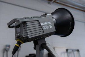 Lampa studyjna Amaran Amaran 200d S 31
