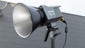 Lampa studyjna Amaran Amaran 200d S 32