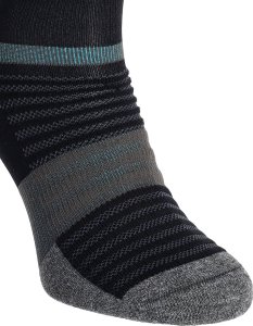 Inov-8 Skarpety biegowe Inov-8 Active High - black M 4