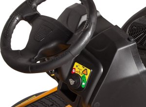 Traktor ogrodowy Cub Cadet LT3 PR105 4